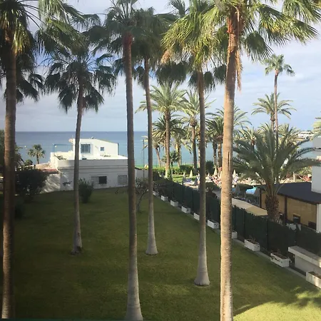 Edificio Comodoro Los Cristianos (Tenerife)