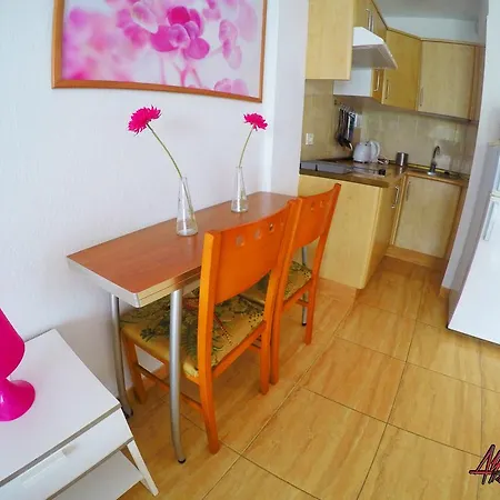 Apartment Edificio Comodoro Los Cristianos (Tenerife)